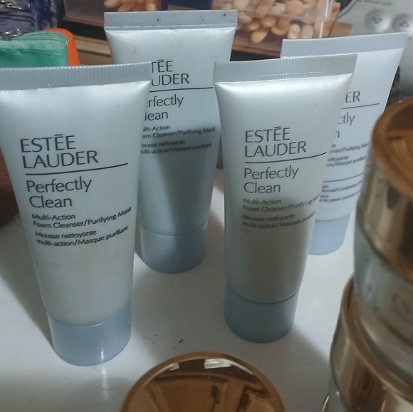 Estee Lauder bundle - Picture 2 of 9